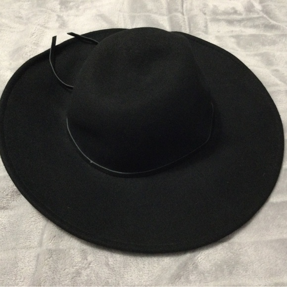 Free People Black 100% Wool Hat - Picture 2 of 6